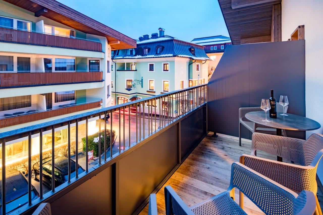 Hotel Gruener Baum เซลล์อัมเซ ภายนอก รูปภาพ