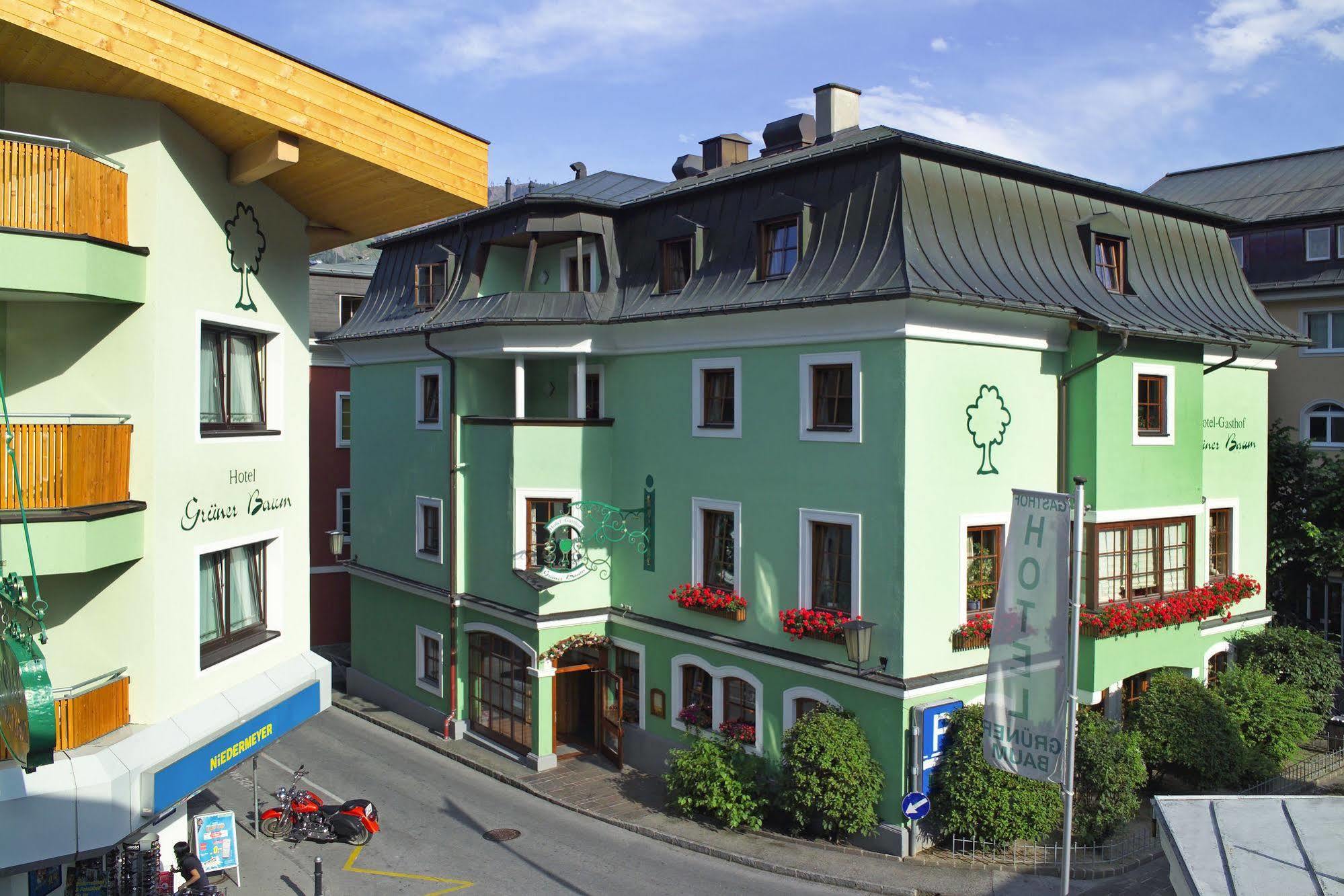 Hotel Gruener Baum เซลล์อัมเซ ภายนอก รูปภาพ