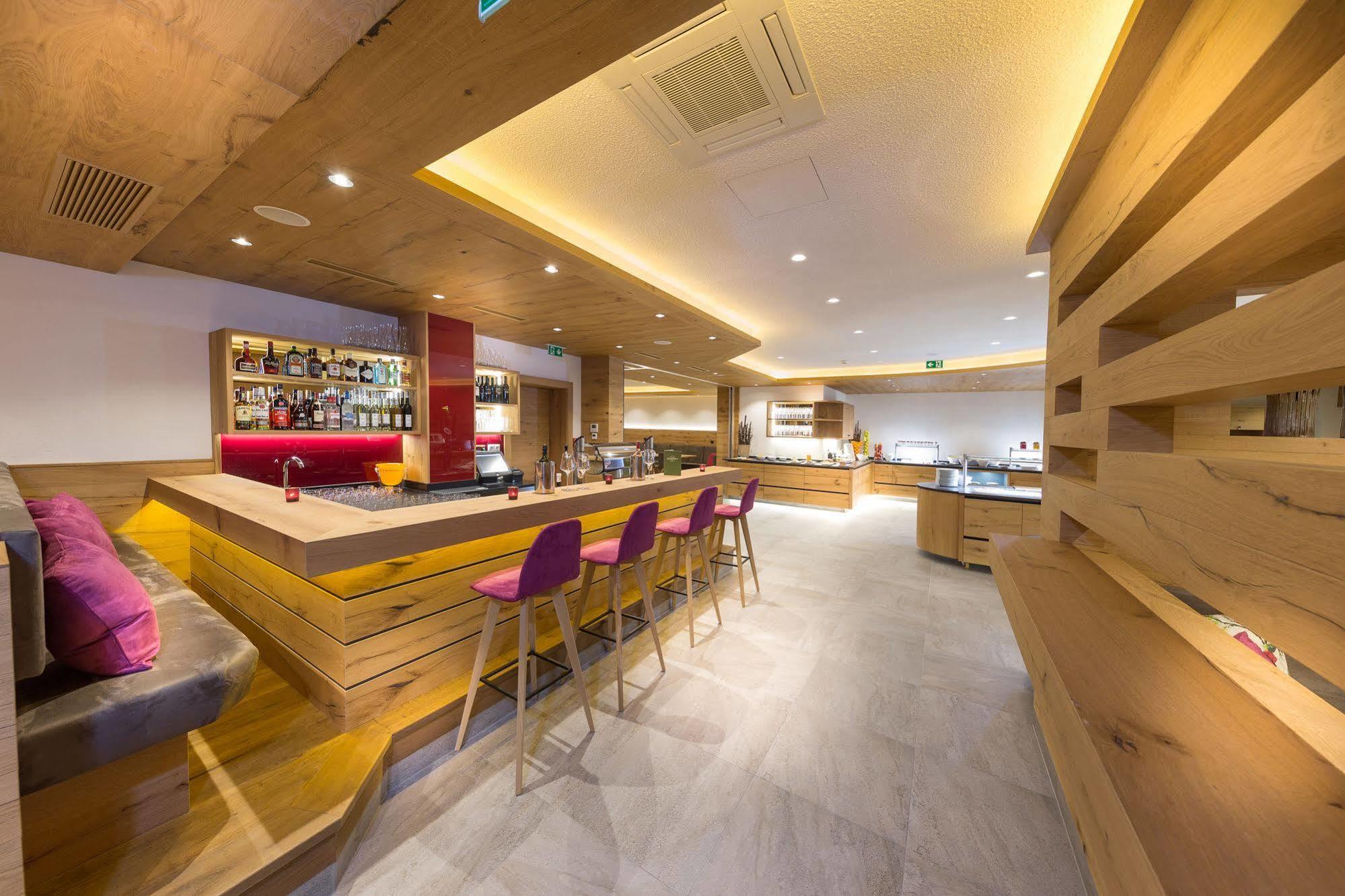 Hotel Gruener Baum เซลล์อัมเซ ภายนอก รูปภาพ