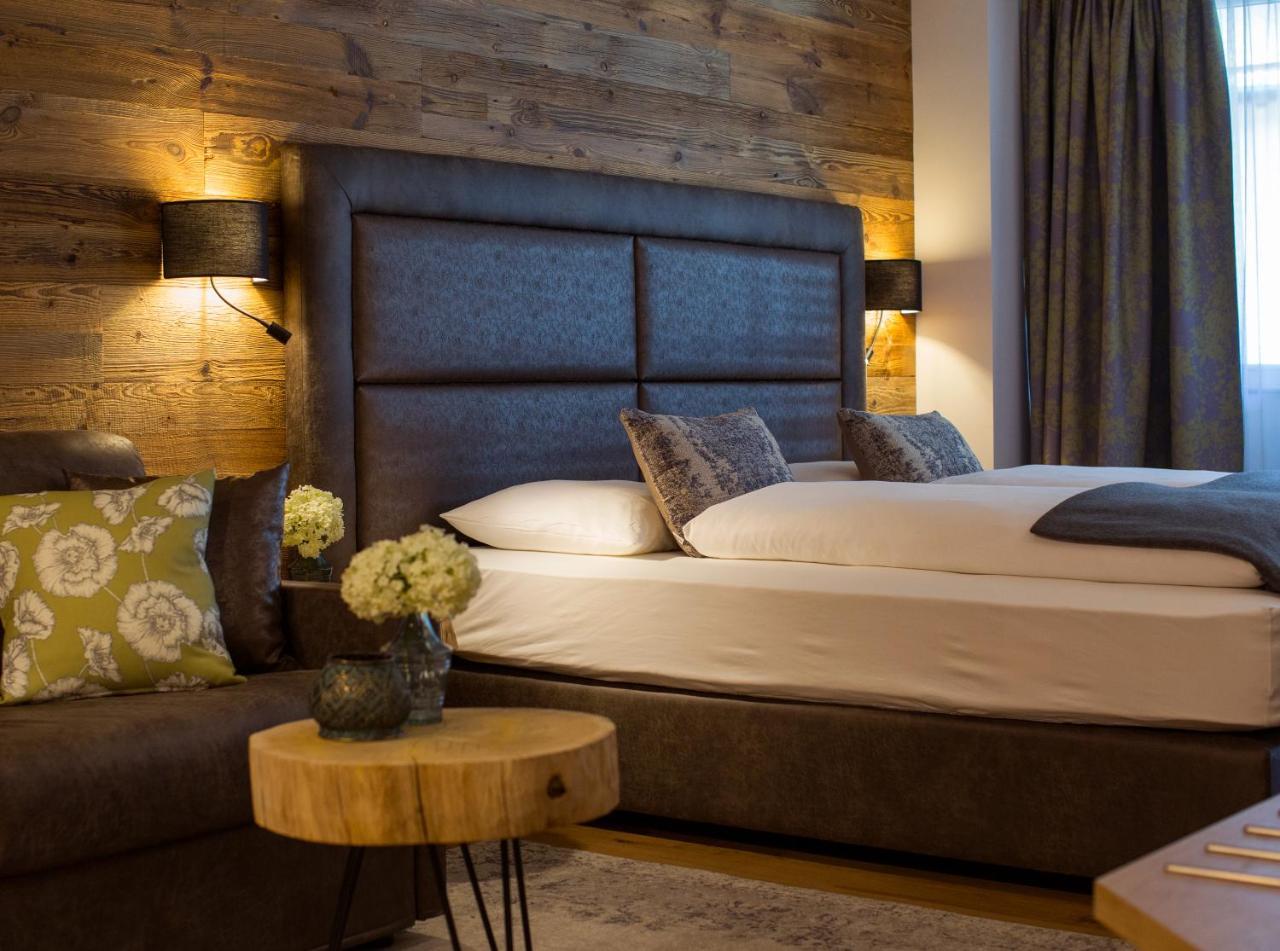 Hotel Gruener Baum เซลล์อัมเซ ภายนอก รูปภาพ