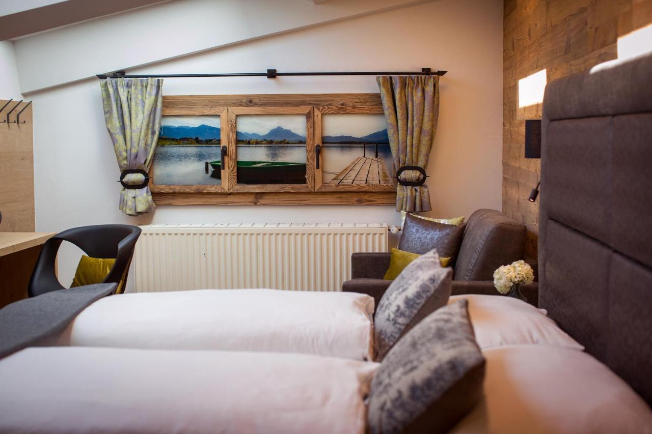 Hotel Gruener Baum เซลล์อัมเซ ภายนอก รูปภาพ