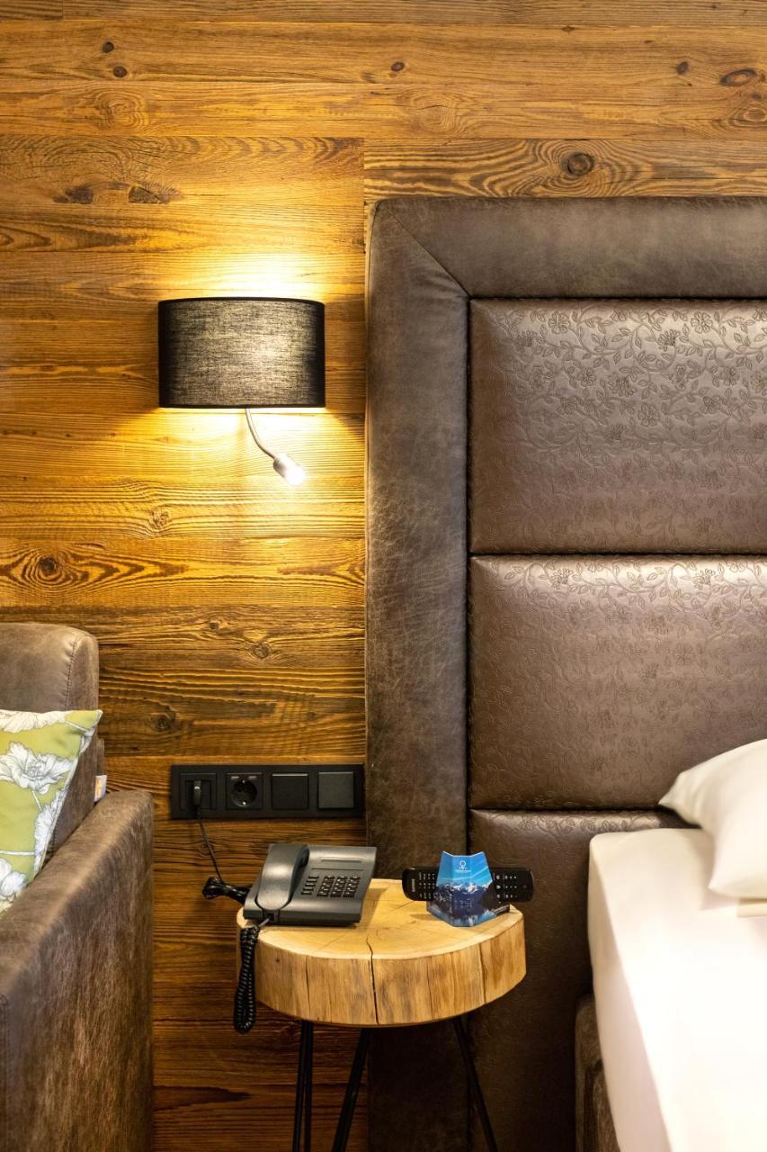 Hotel Gruener Baum เซลล์อัมเซ ภายนอก รูปภาพ